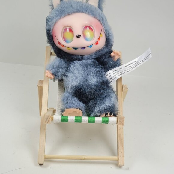 Labubu lounging beach chair no doll - Picture 5 of 6